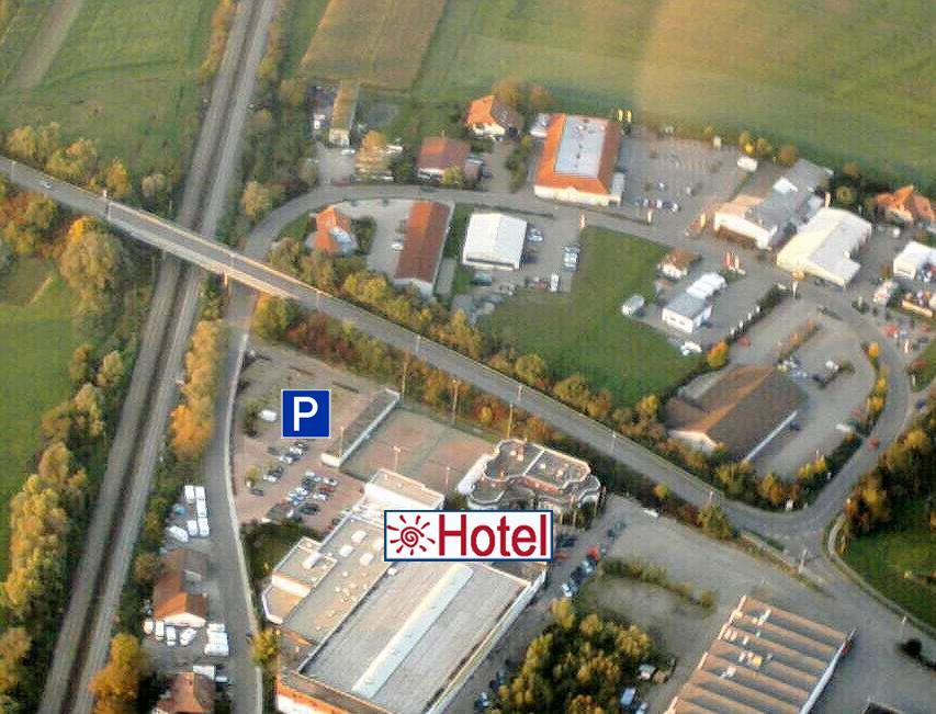 Sport- Und Tagungshotel Kenzingen Exterior photo