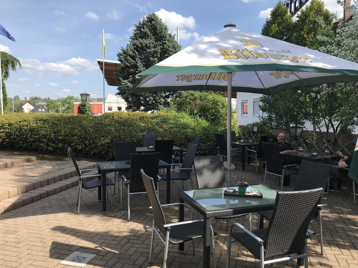 Sport- Und Tagungshotel Kenzingen Exterior photo