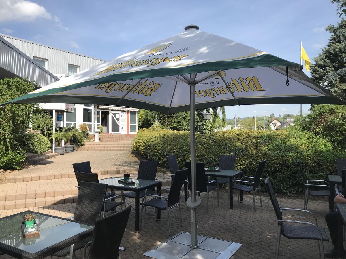 Sport- Und Tagungshotel Kenzingen Exterior photo